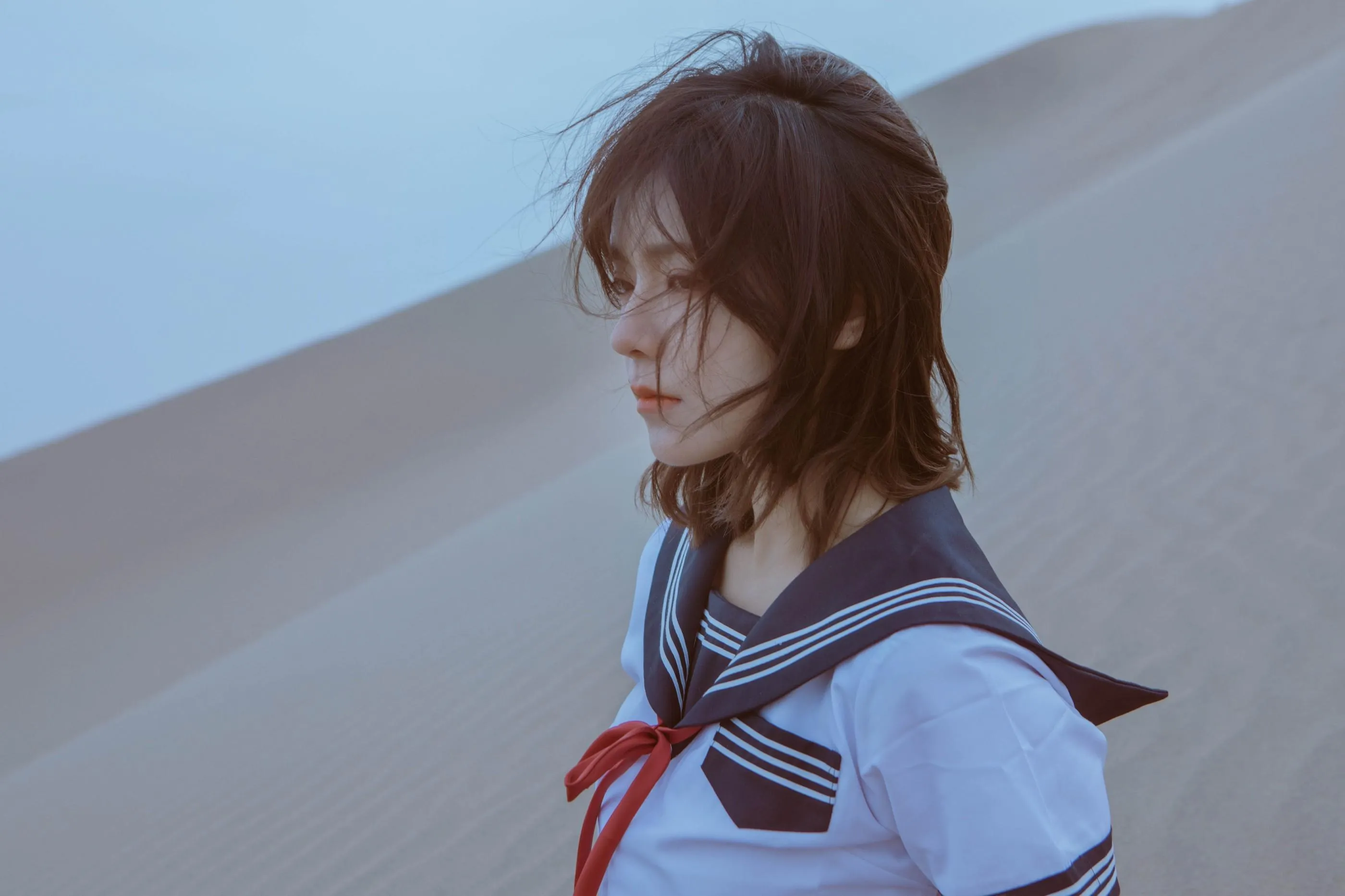 [艺图语] 2022.05.14 沙漠JK 佳佳 [24P]插图